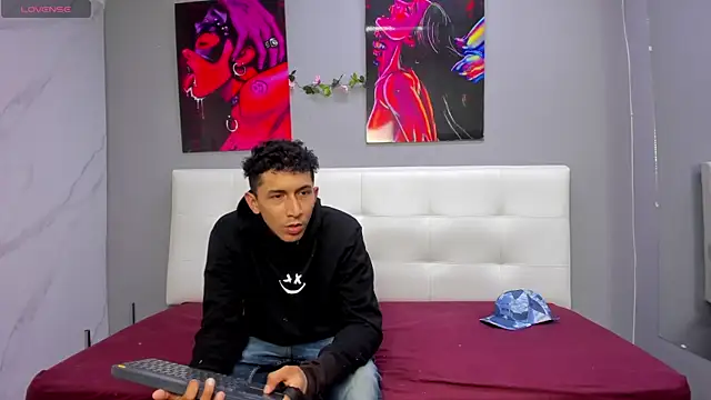 ahsly78Bryan online show from July 9, 8:19 pm