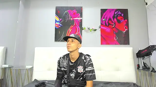 ahsly78Bryan online show from April 27, 7:23 pm