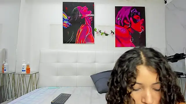 ahsly78Bryan online show from March 6, 9:43 pm