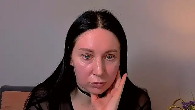 MiaFair online show from February 19, 4:59 pm