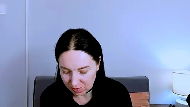 MiaFair online show from March 11, 4:12 pm