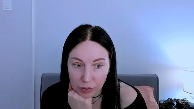 MiaFair online show from March 10, 4:00 pm