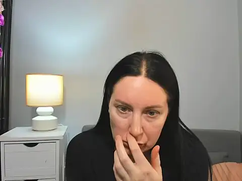 MiaFair online show from February 20, 1:35 pm