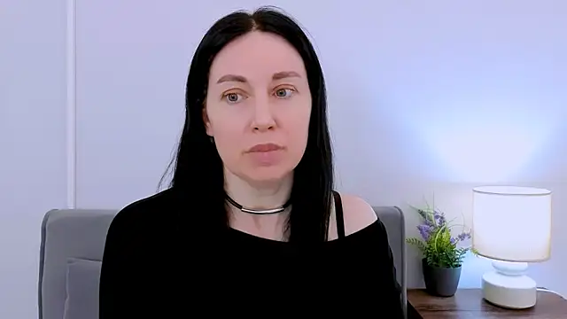 MiaFair online show from April 2, 3:19 pm