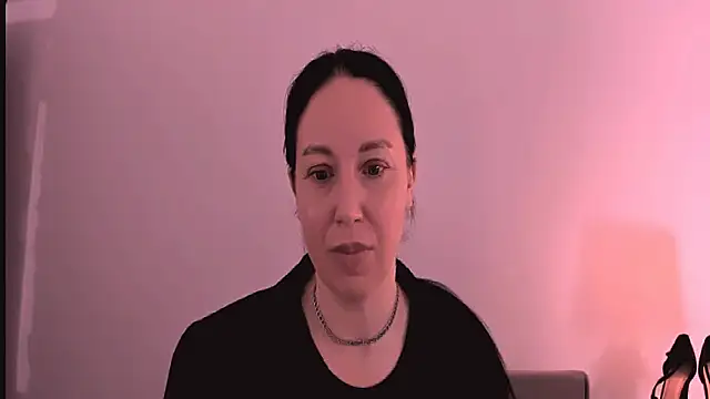 MiaFair online show from May 16, 3:55 pm