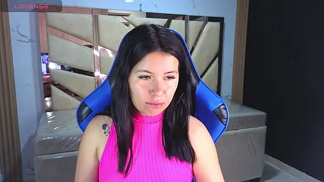 Kylia a online show from March 26, 7:56 pm