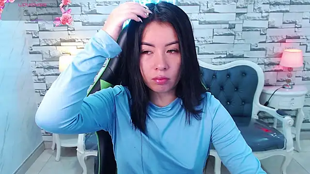Snapshot of Kylia_a chatting on June 30, 12:49 pm Kylia a online show from June 30, 12:49 pm
