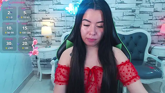 Snapshot of Kylia_a chatting on June 27, 1:06 pm Kylia a online show from June 27, 1:06 pm