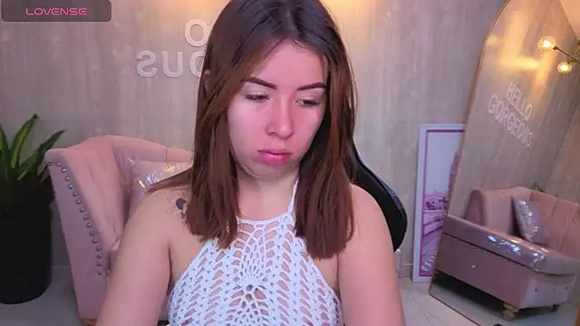 Snapshot of Kylia_a chatting on April 23, 1:02 pm Kylia a online show from April 23, 1:02 pm