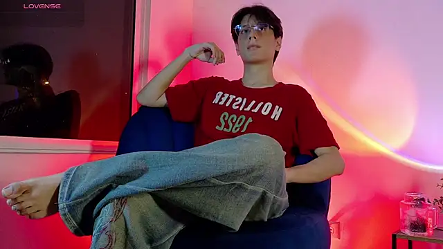 lui x dust online show from June 3, 3:07 am