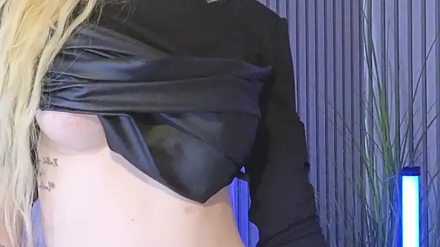 KarmaArms online show from April 7, 12:01 am