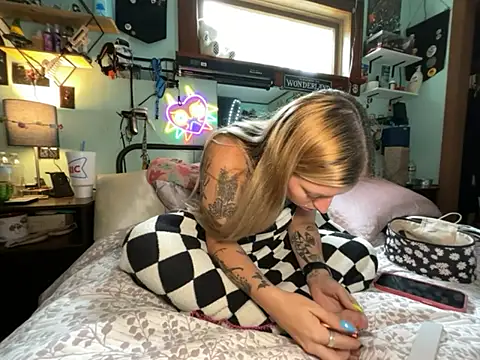 Sarasweets33 online show from June 18, 6:57 pm