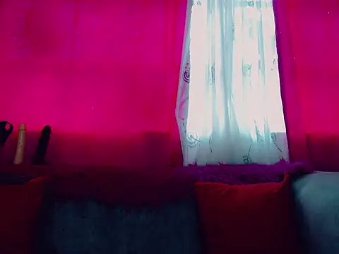 DeboraGill online show from March 25, 9:24 pm