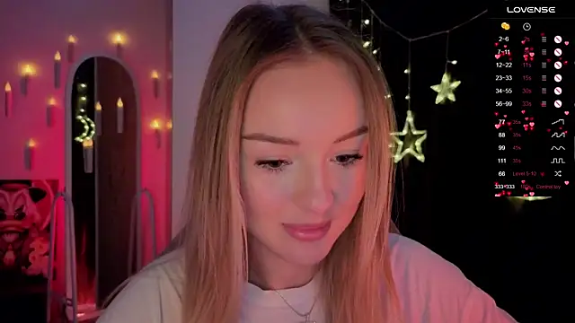 Snapshot of Nestyzz chatting on March 1, 7:41 am Nestyzz online show from March 1, 7:41 am