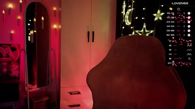 Snapshot of Nestyzz chatting on February 27, 8:19 pm Nestyzz online show from February 27, 8:19 pm