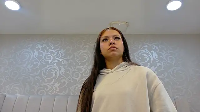 Emily  Stef online show from June 18, 11:37 am