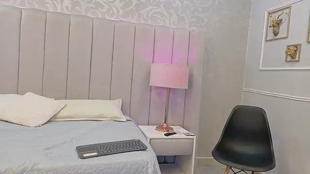 Emily  Stef online show from July 15, 11:50 am