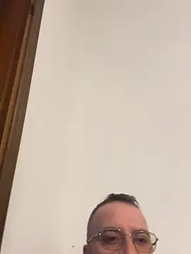 Snapshot of cristian_anal88 chatting on February 21, 1:57 pm cristian anal88 online show from February 21, 1:57 pm