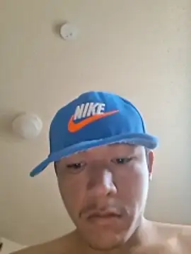 gueboloco2626 online show from February 23, 1:33 pm