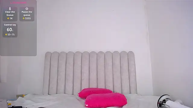 MiaFoox   online show from March 5, 3:25 am