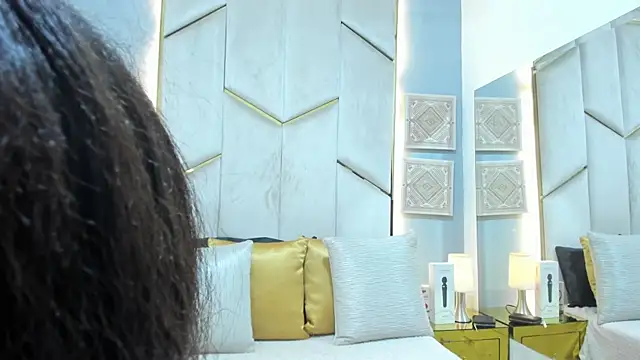 Snapshot of KarinaaCoxx chatting on July 2, 12:00 pm KarinaaCoxx online show from July 2, 12:00 pm