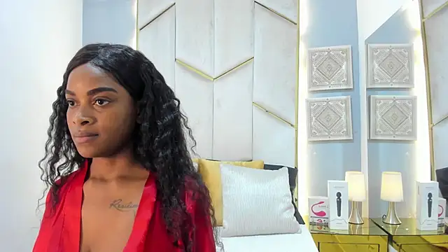 KarinaaCoxx online show from April 10, 12:45 pm