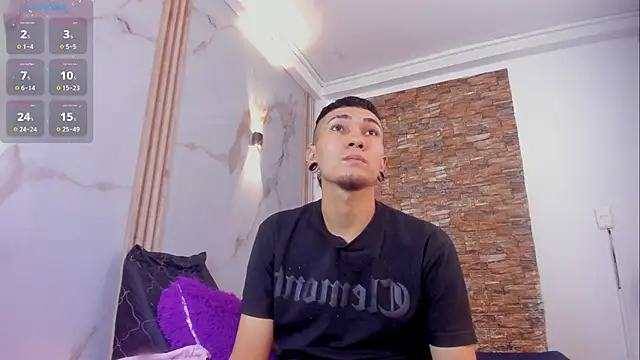 Logan and Reachel online show from March 16, 7:27 pm