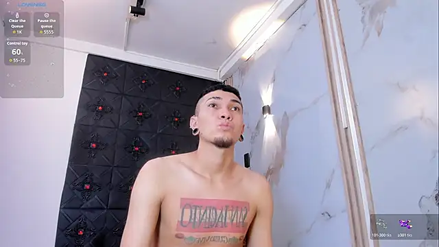 Logan and Reachel online show from March 19, 7:14 pm