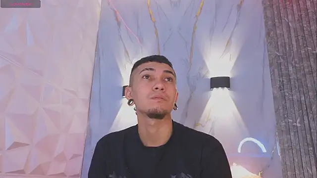 Logan and Reachel online show from March 31, 11:34 am