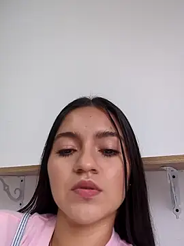 DulceCaroX online show from July 6, 1:29 pm