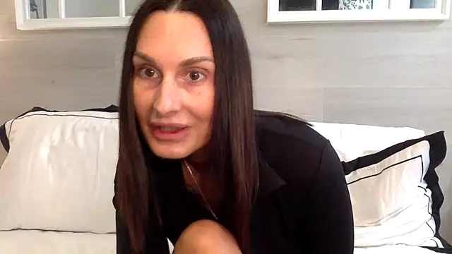 ms lara online show from March 5, 11:18 am