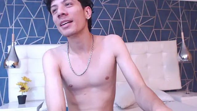 LeoFeniix online show from February 26, 4:34 am