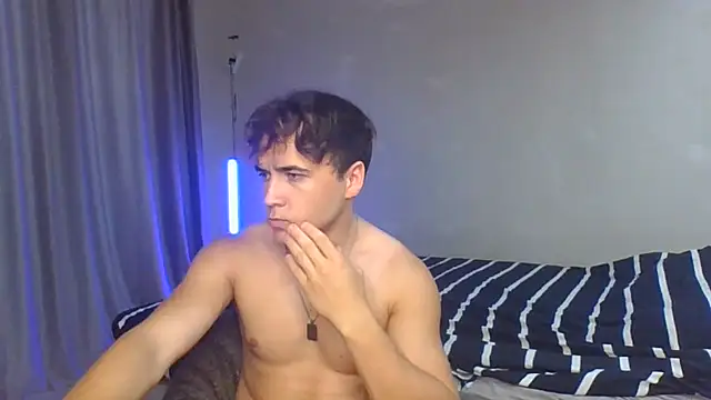 Snapshot of Denis_sport chatting on July 16, 3:31 pm Denis sport online show from July 16, 3:31 pm