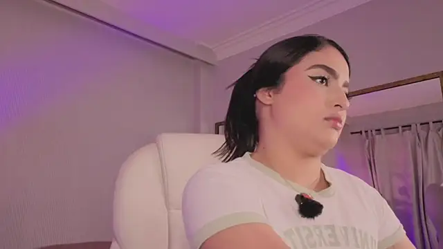 Stephany Harlot online show from March 19, 10:32 pm