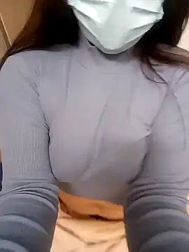 Rosyshadow online show from March 1, 8:20 pm