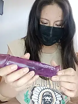 Rosyshadow online show from May 13, 9:33 pm