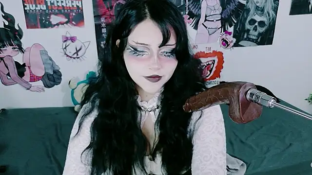 Snapshot of angeldust_777 chatting on June 16, 10:43 pm angeldust 777 online show from June 16, 10:43 pm