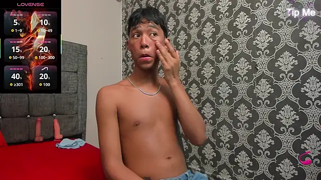 Little Twink19x online show from April 16, 7:25 pm