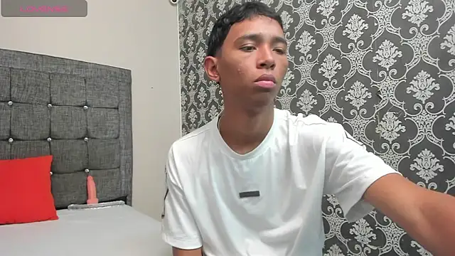 Little Twink19x online show from March 13, 7:08 pm