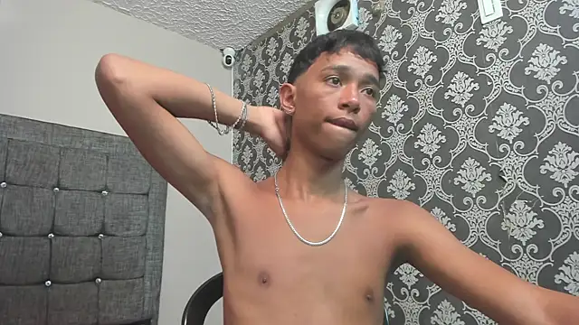 Little Twink19x online show from March 4, 7:43 pm