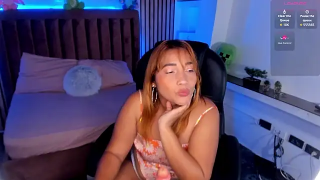 Miia Grey  online show from March 12, 1:15 pm