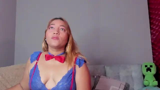 Miia Grey  online show from April 10, 12:56 pm