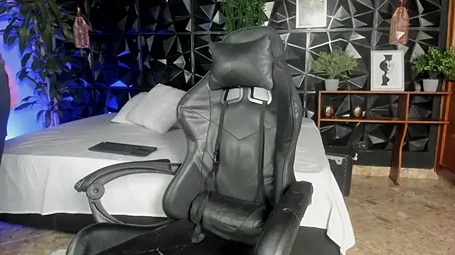 Jeremy wallker online show from May 22, 8:51 pm