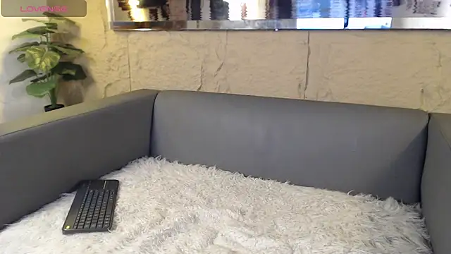 Jeremy wallker online show from March 10, 8:13 pm