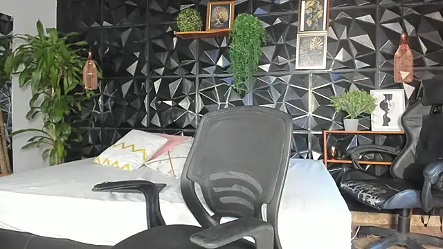 Snapshot of Jeremy_wallker chatting on July 18, 6:16 pm Jeremy wallker online show from July 18, 6:16 pm