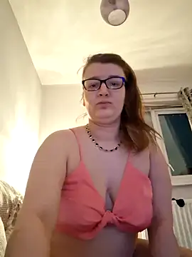 Snapshot of merryminx chatting on March 4, 12:51 am merryminx online show from March 4, 12:51 am