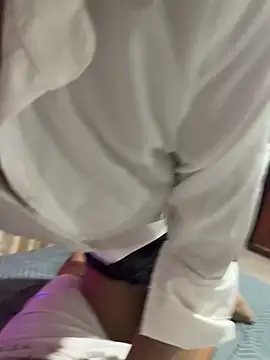 zhuendong000001 online show from May 19, 1:51 pm