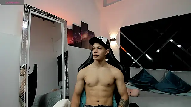 TonyPetrovjs online show from May 16, 4:28 pm