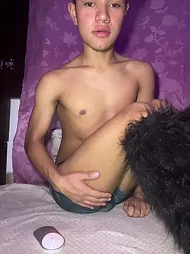 VixHot15 online show from April 14, 2:05 am