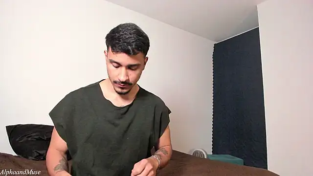 alphaandmuse online show from March 26, 6:11 am